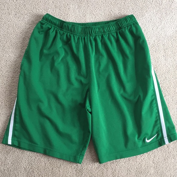 Nike | Green men’s athletic shorts size Medium